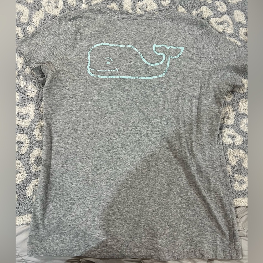 Vineyard Vines T-Shirt, size M
